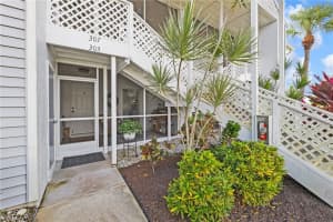 15400 River Vista Dr APT 303, North Fort Myers, FL 33917, Sold 01/31/22