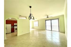 7318 Bristol Cir, Naples, FL 34120, Sold 01/14/22