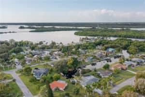 241 Connecticut Ave, Fort Myers, FL 33905, Sold 01/28/22