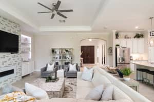 2134 Antigua Ln, Naples, FL 34120, Sold 01/28/22