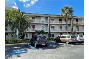 2264 Winkler Ave #207, Fort Myers, FL 33901, Sold 01/20/22