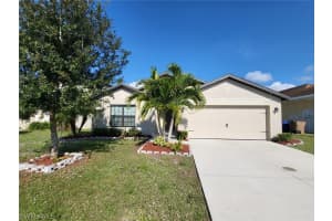 302 Shadow Lakes Dr, Lehigh Acres, FL 33974, Sold 01/28/22