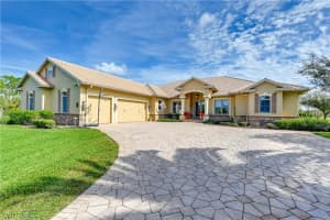 18240 River Chase Ct, Alva, FL 33920, Sold 03/31/22
