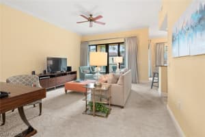 975 Sandpiper St, Naples, FL 34102, Sold 12/30/21