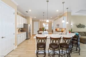 2127 Antigua Ln, Naples, FL 34120, Sold 02/11/22