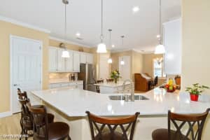 2127 Antigua Ln, Naples, FL 34120, Sold 02/11/22