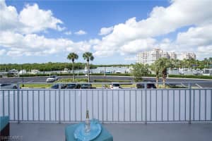 13105 Vanderbilt Dr, Naples, FL 34110, Sold 03/18/22