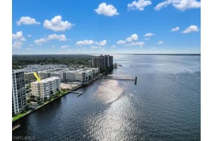 1900 Clifford St APT 707, Fort Myers, FL 33901, Sold 02/09/22