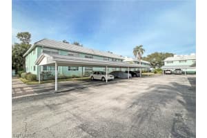 3225 E Riverside Dr #63f, Fort Myers, FL 33916, Sold 04/19/22