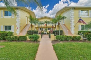 8109 Country Rd UNIT 101, Fort Myers, FL 33919, Sold 02/11/22