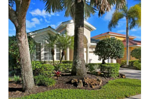 12776 Aviano Dr, Naples, FL 34105, Sold 02/18/22