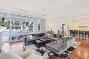 631 17th Ave S, Naples, FL 34102, Sold 02/01/22