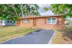 912 Hyacinth St, North Fort Myers, FL 33903, Sold 05/18/22
