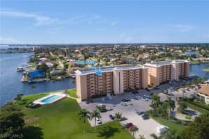 4280 SE 20th Pl APT 703, Cape Coral, FL 33904, Sold 02/15/22