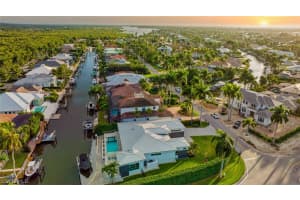 1807 Snook Dr, Naples, FL 34102, Sold 02/15/22