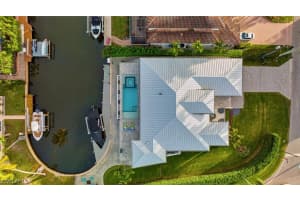 1807 Snook Dr, Naples, FL 34102, Sold 02/15/22
