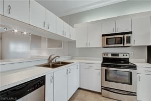 3825 Schoolhouse Rd E APT 1, Fort Myers, FL 33916, Sold 02/18/22