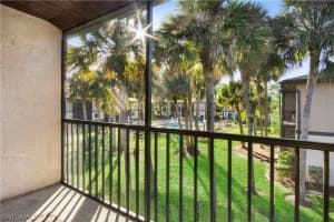 1250 Hall Rd APT 607, North Fort Myers, FL 33903, Sold 02/02/22