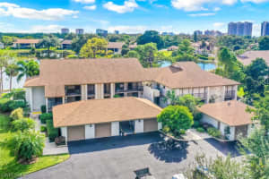 560 Retreat Dr, Naples, FL 34110, Sold 03/31/22