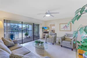 560 Retreat Dr, Naples, FL 34110, Sold 03/31/22