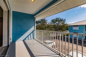 1040 Hancock Creek S Blvd APT 202, Cape Coral, FL 33909, Sold 02/07/22