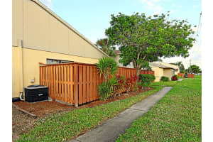 The Village of Cedarbend, 5264 Cedarbend Dr #3, Fort Myers, FL 33919, Sold 01/31/22
