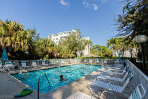 270 Naples Cove Dr, Naples, FL 34110, Sold 01/26/22