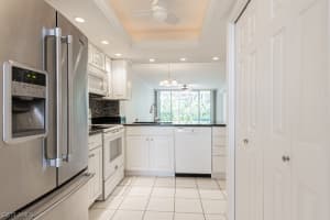 270 Naples Cove Dr, Naples, FL 34110, Sold 01/26/22