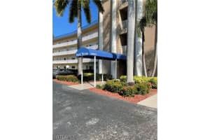 14831 Park Lake Dr APT 211, Fort Myers, FL 33919, Sold 02/03/22