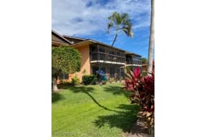 32 Greenbrier St, Marco Island, FL 34145, Sold 01/31/22