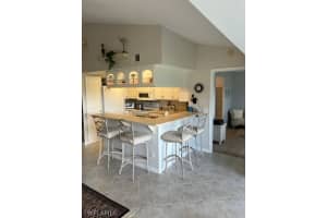 5825 Trailwinds Dr APT 425, Fort Myers, FL 33907, Sold 01/20/22