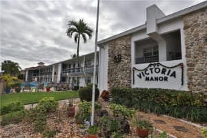 708 Victoria Dr APT 101, Cape Coral, FL 33904, Sold 06/15/22