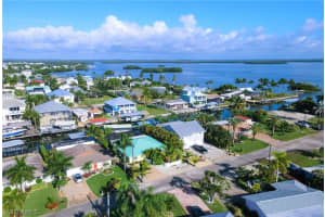 251 Albatross St, Fort Myers Beach, FL 33931, Sold 02/16/22