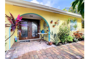251 Albatross St, Fort Myers Beach, FL 33931, Sold 02/16/22