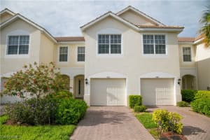 936 Hampton Cir, Naples, FL 34105, Sold 02/25/22