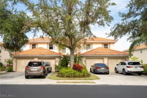 320 Robin Hood Cir, Naples, FL 34104, Sold 03/18/22