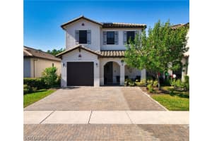 8753 Madrid Cir, Naples, FL 34104, Sold 02/01/22