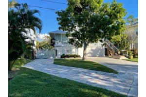 1286 Venetian Way, Naples, FL 34110, Sold 02/11/22