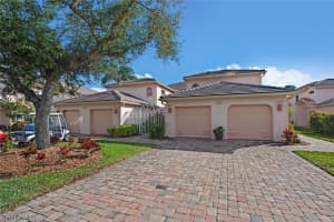 524 Lake Louise Cir, Naples, FL 34110, Sold 02/10/22