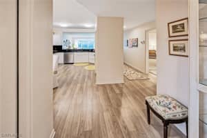 524 Lake Louise Cir, Naples, FL 34110, Sold 02/10/22