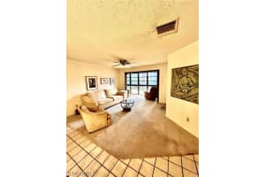 8041 S Woods Cir UNIT 10, Fort Myers, FL 33919, Sold 01/21/22