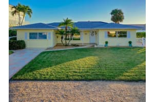 14 W Pelican St, Naples, FL 34113, Sold 11/10/22