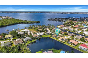 864 S Town and River Dr, Fort Myers, FL 33919, Sold 04/20/22