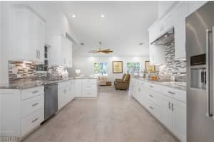 114 Edgemere Way S, Naples, FL 34105, Sold 02/11/22