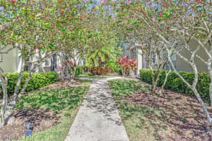 5724 Greenwood Cir, Naples, FL 34112, Sold 01/31/22