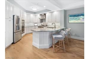 285 Grande Way, Naples, FL 34110, Sold 05/03/22