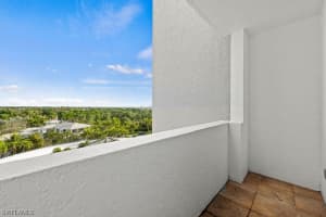 285 Grande Way, Naples, FL 34110, Sold 02/10/22