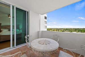 285 Grande Way, Naples, FL 34110, Sold 02/10/22
