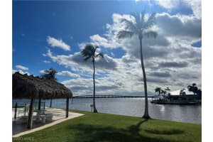 4280 SE 20th Pl, Cape Coral, FL 33904, Sold 02/24/22