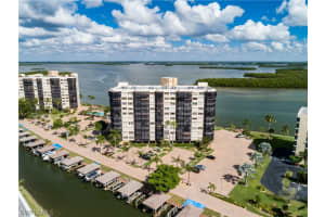 4263 Bay Beach Ln APT 315, Fort Myers Beach, FL 33931, Sold 03/04/22
